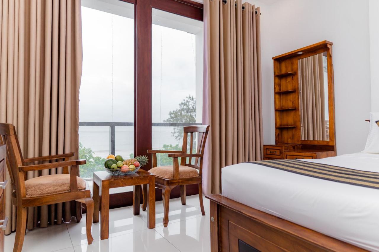 Centhara Beach Weligama Hotell Eksteriør bilde